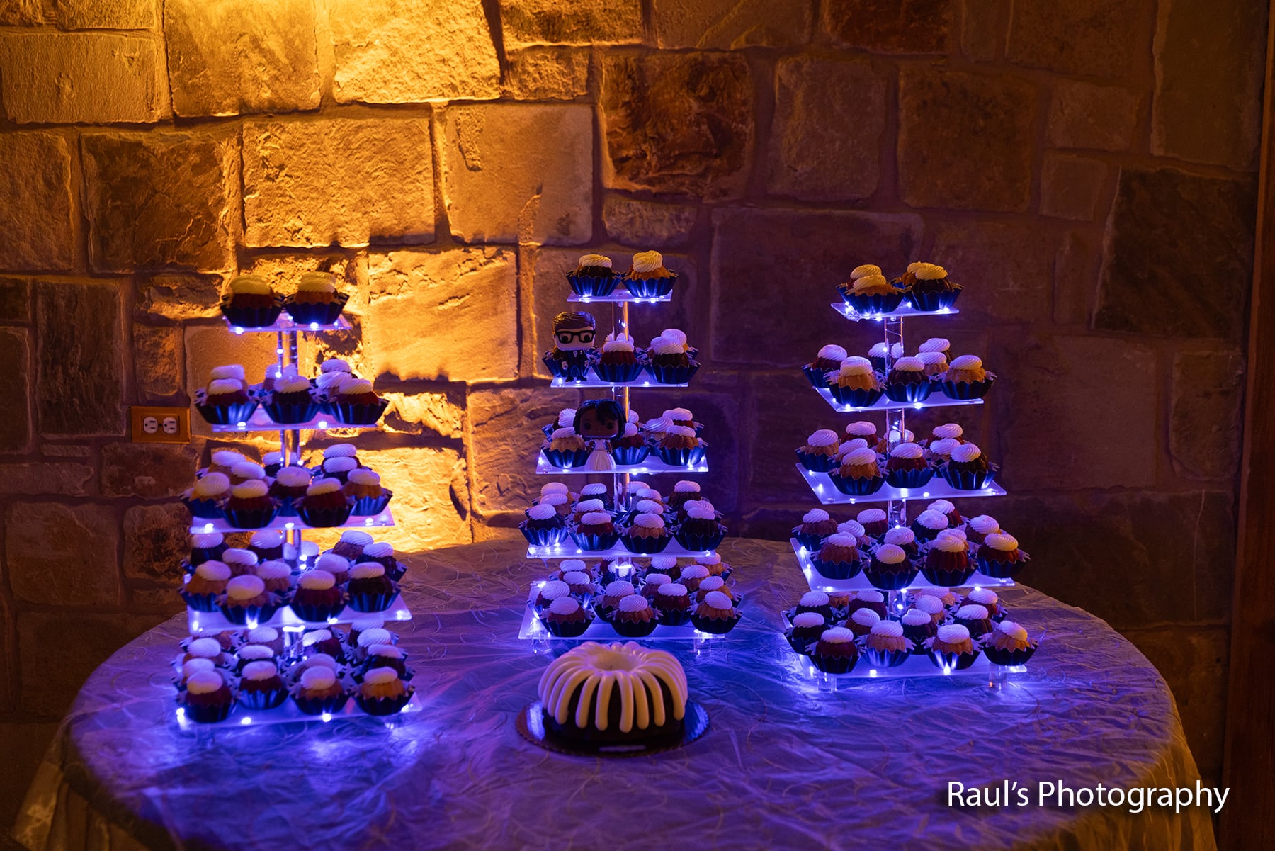 Mini Bundt Cakes Were a Hit Mini Bundt Cakes Were a Hit
