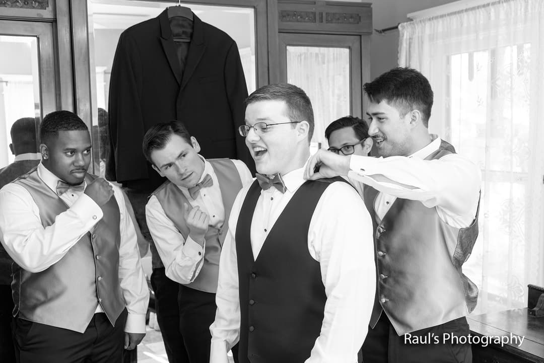 Groom & Groomsmen Getting Ready