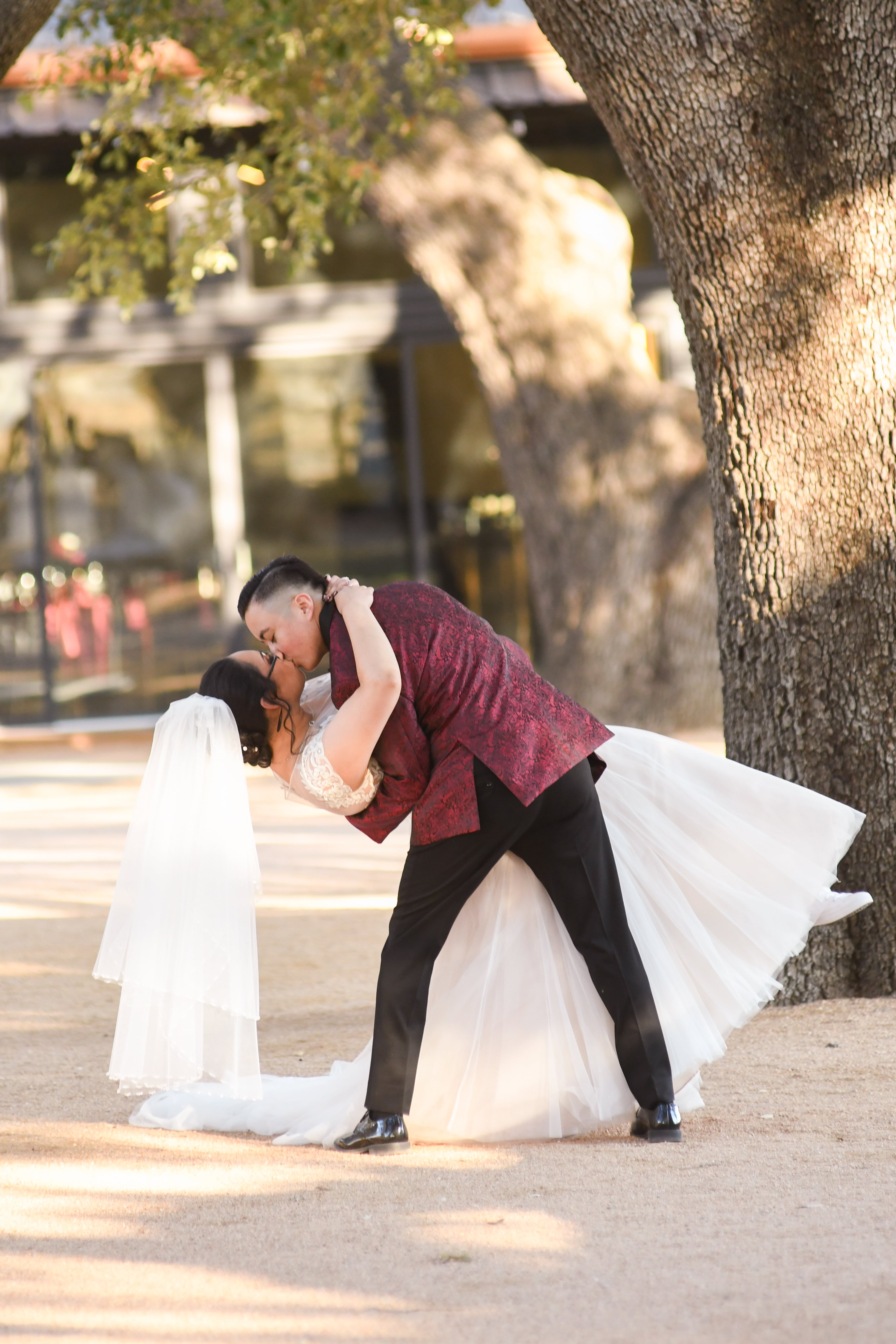 Glimmering Oaks Dip Kiss Glimmering Oaks Dip Kiss